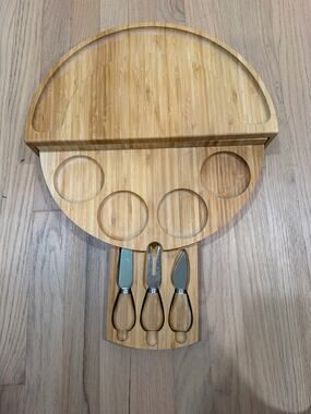 Picnic at Ascot Deluxe Bamboo Cheese/Charcuterie Board